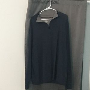 Navy blue Cabela's sweatshirt